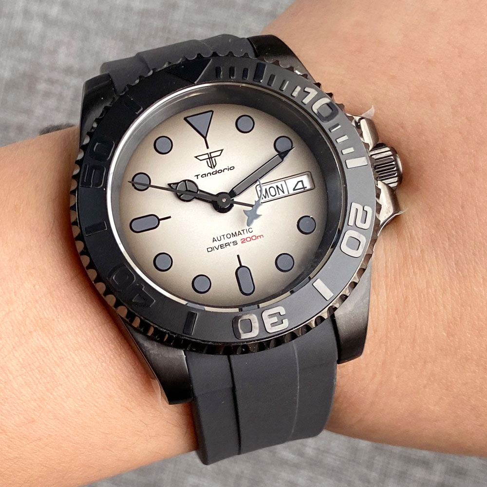 Tandorio-Reloj Automático NH36 - Rubber Strap Diver reseña y precio